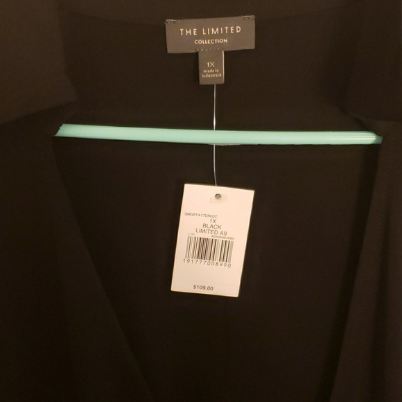 Black dress - Picture 2 of 4